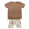 Handgemaakt kindershirt met bijpassende bikershort in giraf design
