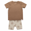 Handgemaakt kindershirt met bijpassende bikershort in schildpad design
